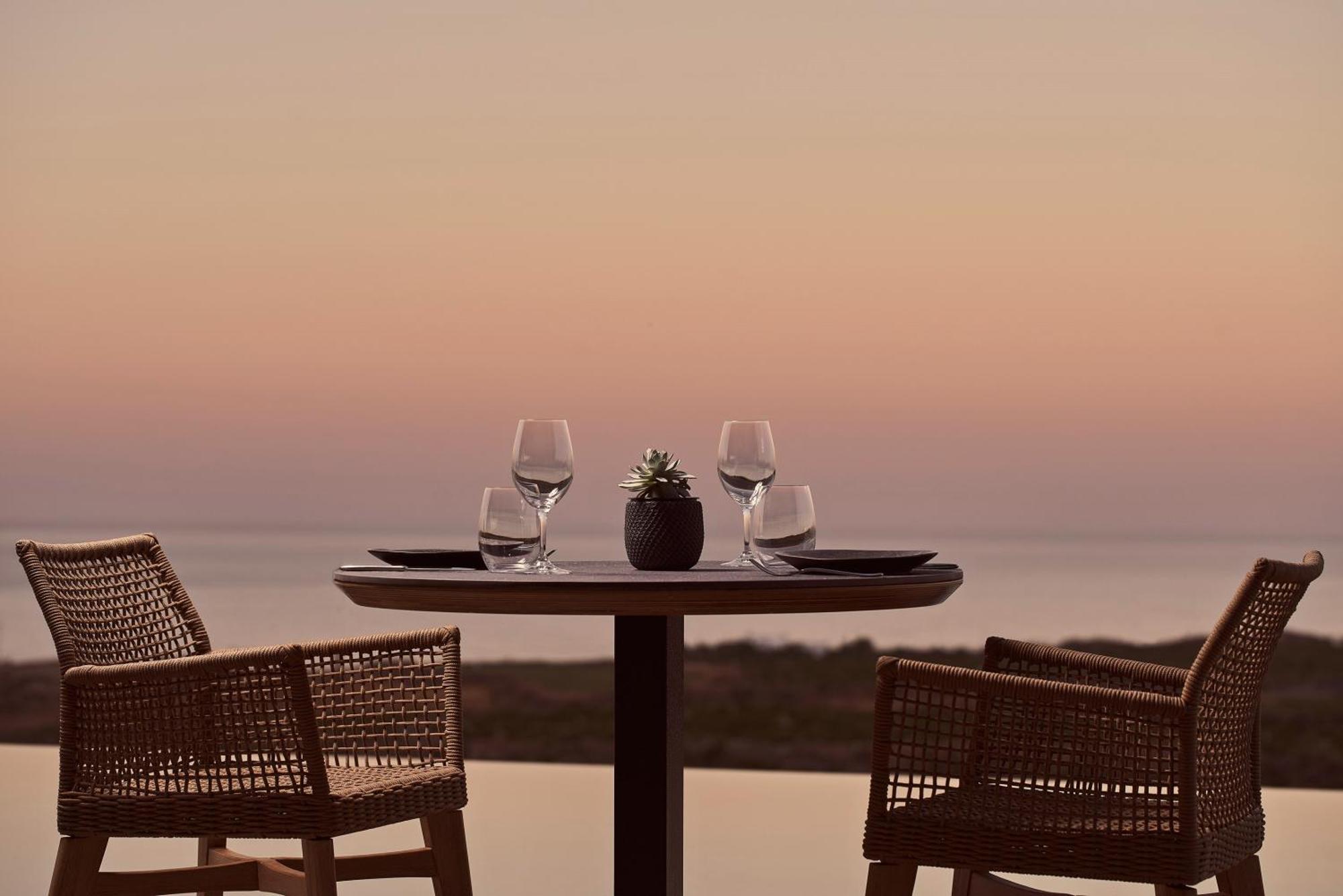 Magma Resort Santorini, In The Unbound Collection By Hyatt Vourvoúlos Exteriör bild